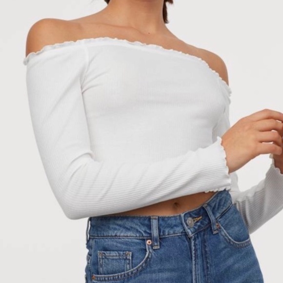 H&M Tops - Lettuce hem off the shoulder crop top NWT